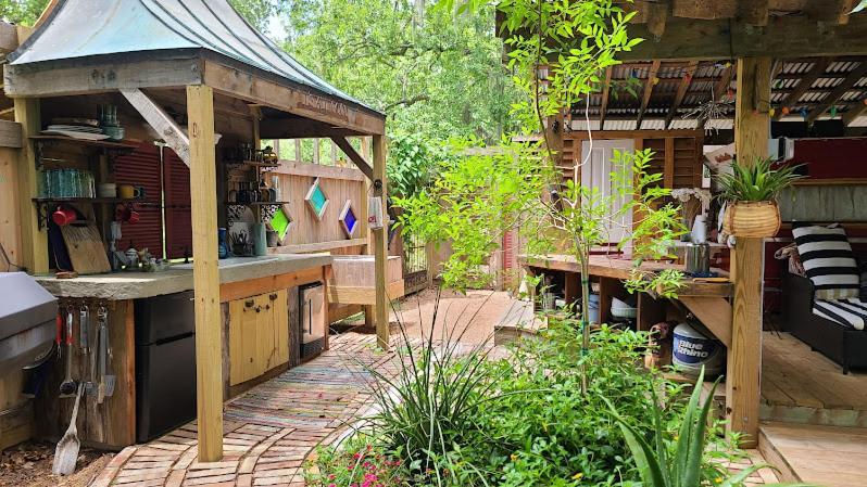 Cedar Oaks Inn Llc 디킨슨 외부 사진