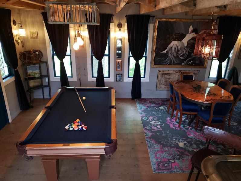Cedar Oaks Inn Llc 디킨슨 외부 사진